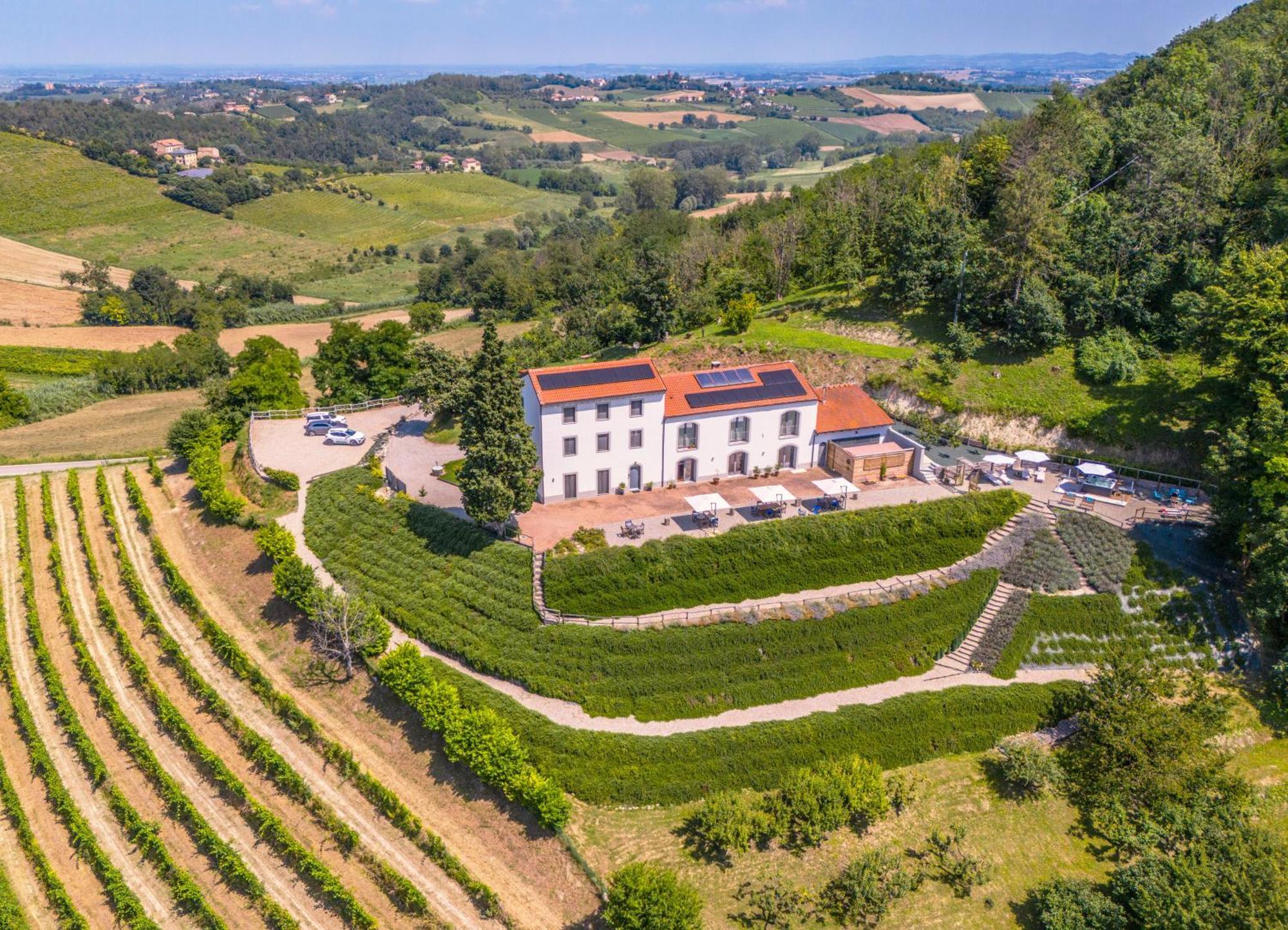 Villa Rocco Country House Ozzano Monferrato Екстериор снимка